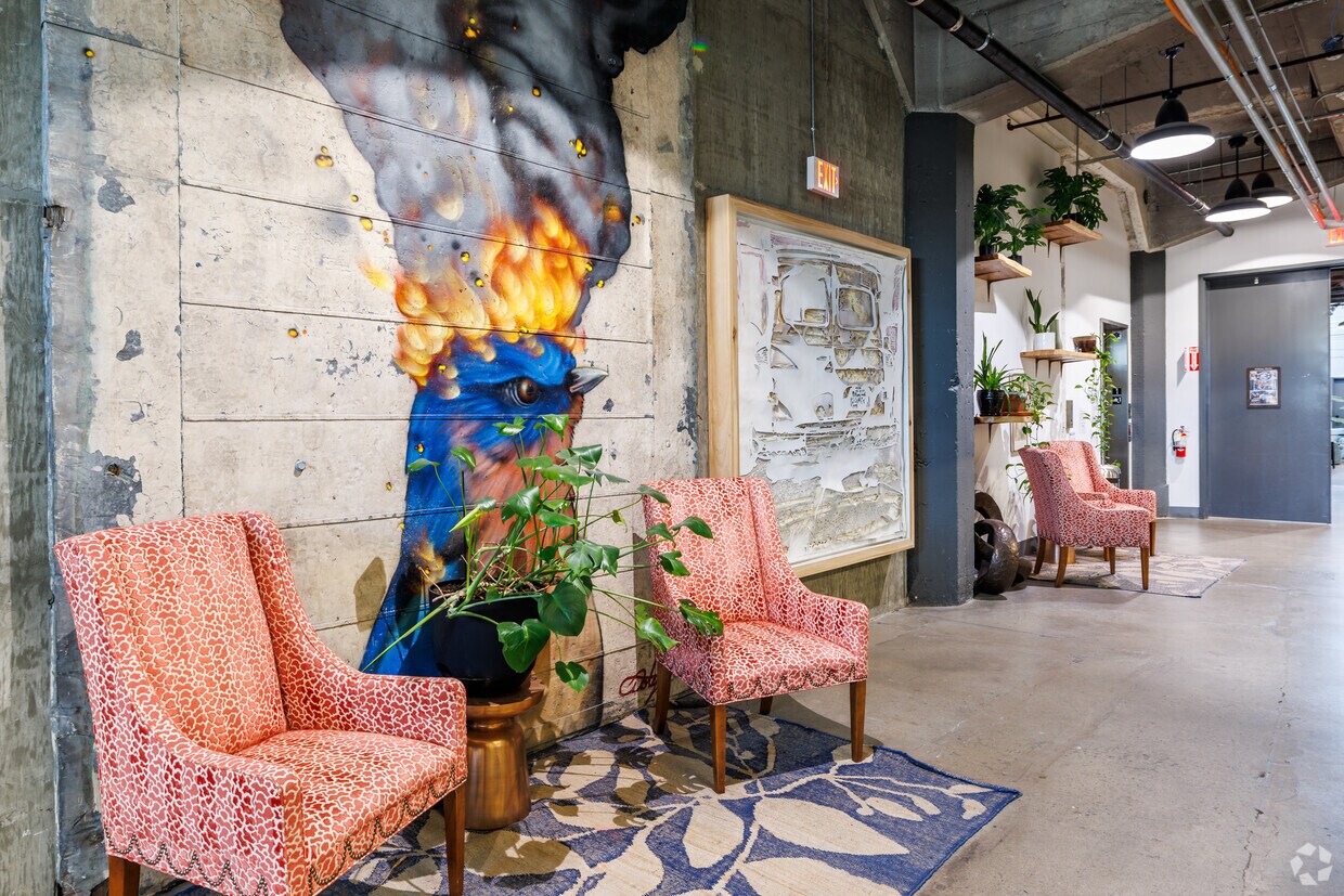 Salon Workspace gallery image